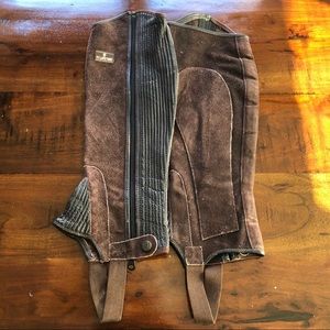 Treadstone suede half chaps